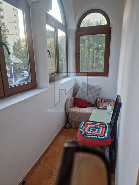Teiul Doamnei, vanzare apartament 3 camere (E1+M) in vila (S+P+E1+M).